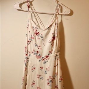 Beautiful floral crossback dress HAS POCKETS